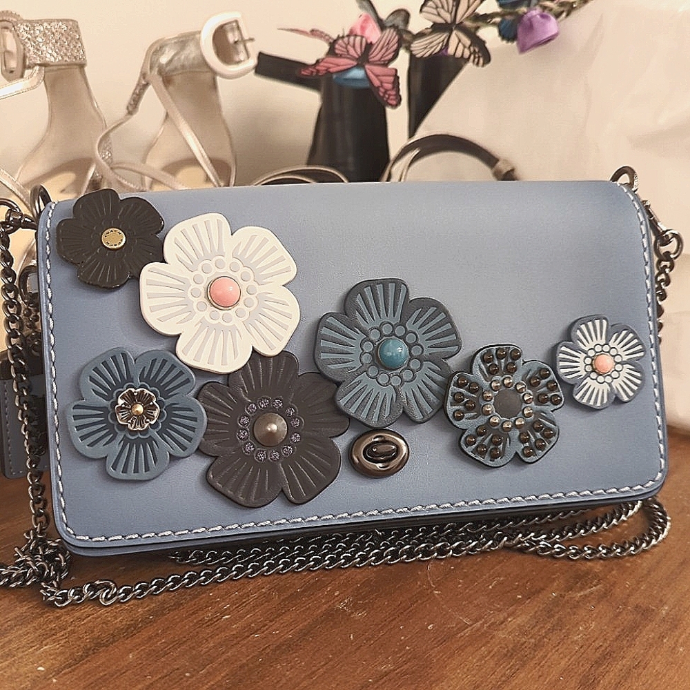 CUSTOM MADE Dinky w/ Tea Rose in Cornflower Blue